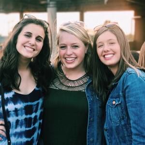 Meet your Posher, Lizzie